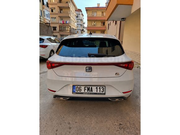 2025 Temmuz Çıkışlı / 7.400 KM / Hatasız-Boyasız-Tramersiz Seat Leon 1.5 Plug-In Hybrid