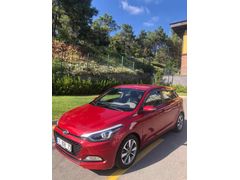 Sahibinden Hyundai i20 1.2 MPI Style 2017 Model  47.000 km Kırmızı