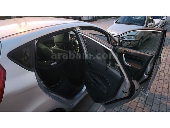 Sahibinden Ford Fiesta 1.4 TDCi Trend 2012 Model 