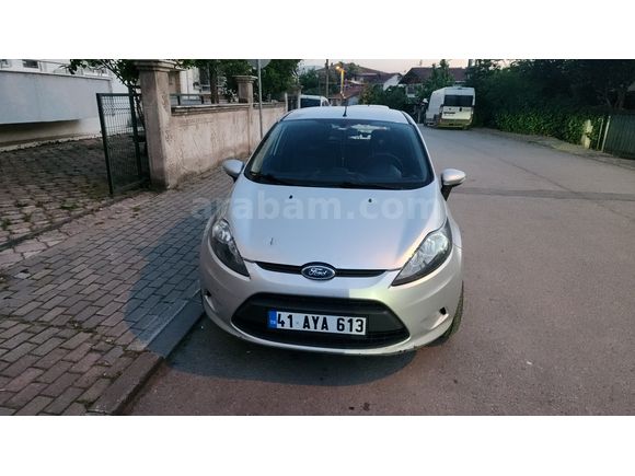 Sahibinden Ford Fiesta 1.4 TDCi Trend 2012 Model 
