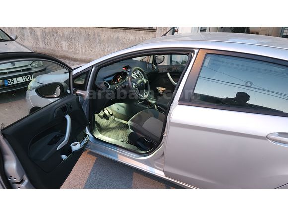 Sahibinden Ford Fiesta 1.4 TDCi Trend 2012 Model 