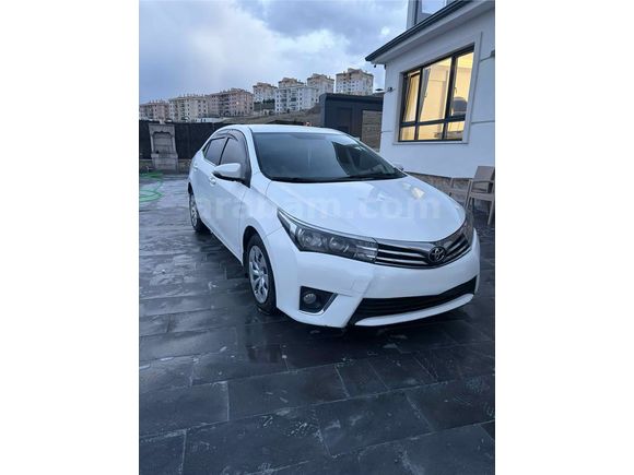 Sahibinden Toyota Corolla 1.4 D-4D  touch  2016 Model  291.000 km Beyaz