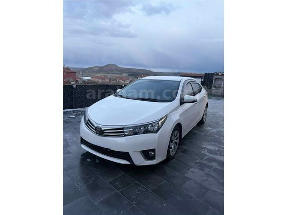Sahibinden Toyota Corolla 1.4 D-4D  touch  2016 Model  291.000 km Beyaz