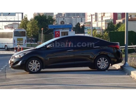 Sahibinden Hyundai Elantra 1.6 D-CVVT Mode 2015 Model  127.000 km Siyah