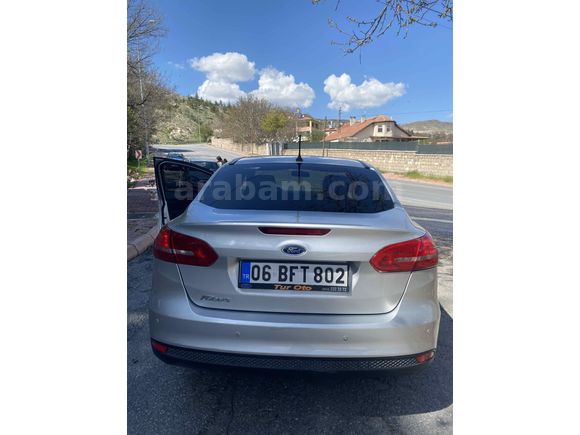 Sahibinden Ford Focus 1.6 Ti-VCT Trend X 2018 Model  97.000 km Gri (Gümüş)