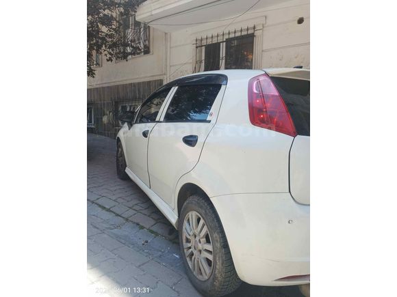 Sahibinden Fiat Punto Grande 1.3 Multijet 2010 Model 