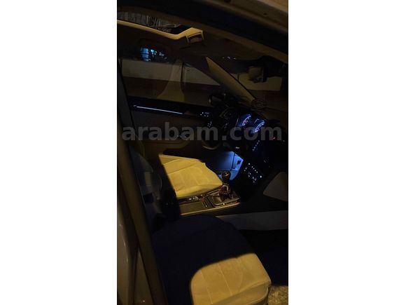  Volkswagen Golf 1.6 TDi BlueMotion Highline 2016 Model Cam tavan 