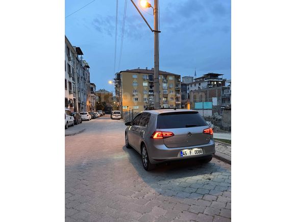  Volkswagen Golf 1.6 TDi BlueMotion Highline 2016 Model Cam tavan 