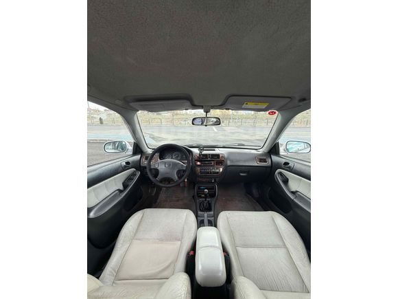  Honda Civic 1.6 i ES 2001 model