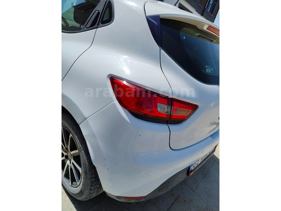 Acil Ekonomik Clio. 1 değişen 1 boya