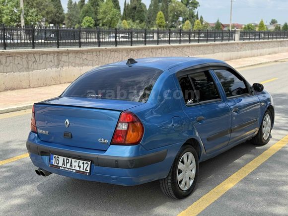 Galeriden Renault Clio 1.4 OTOMATİK VİTES 2003 Model Sakarya