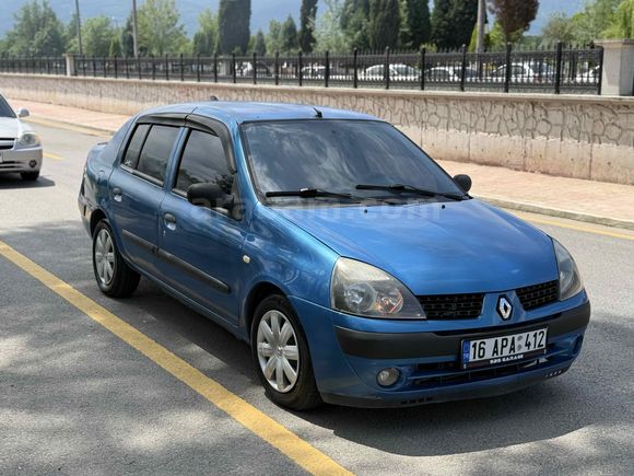 Galeriden Renault Clio 1.4 OTOMATİK VİTES 2003 Model Sakarya