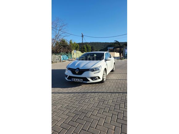 Sahibinden Renault Megane 1.3 TCe Joy 2020 Model  132.000 km Beyaz