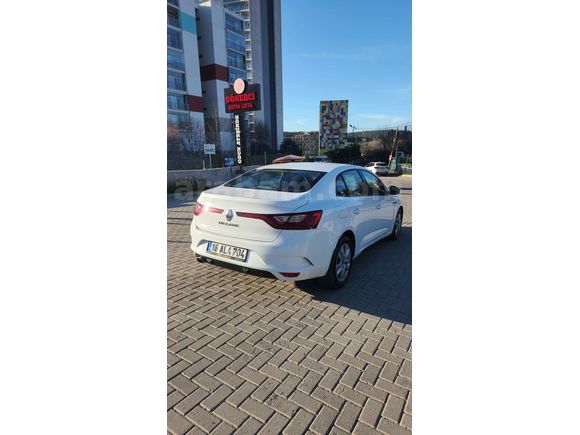 Sahibinden Renault Megane 1.3 TCe Joy 2020 Model  132.000 km Beyaz
