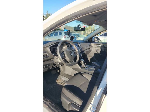 Sahibinden Renault Megane 1.3 TCe Joy 2020 Model  132.000 km Beyaz