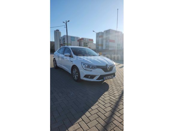 Sahibinden Renault Megane 1.3 TCe Joy 2020 Model  132.000 km Beyaz