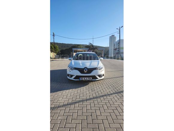 Sahibinden Renault Megane 1.3 TCe Joy 2020 Model  132.000 km Beyaz