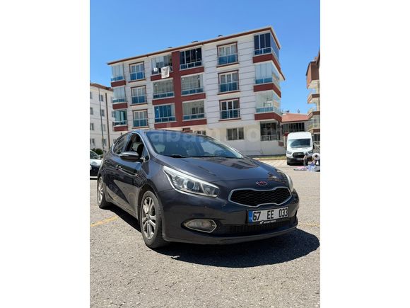 Sahibinden Kia Ceed 1.6 CRDi Concept 2013 Model 