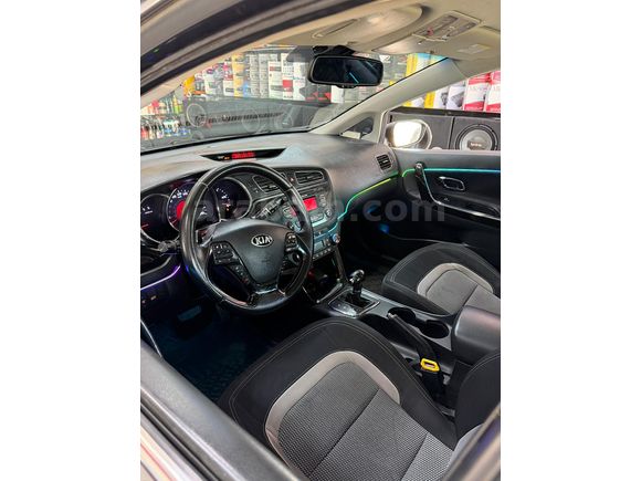 Sahibinden Kia Ceed 1.6 CRDi Concept 2013 Model 