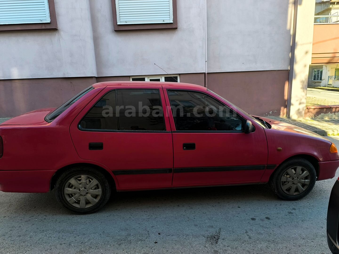 Sahibinden Suzuki Swift 1.3 GLX 2000 Model Balıkesir 226.178 km Kırmızı 4