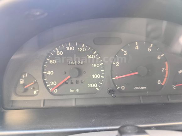 2000 model Klimalı temiz aile aracımız