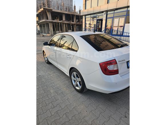 Sahibinden Skoda Rapid 1.4 TDI Style 2015 Model