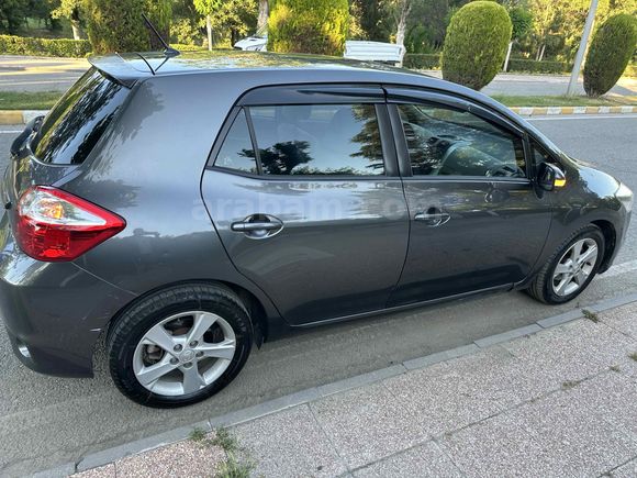 Sahibinden Temiz Sorunsuz Değişensiz Otomatik Dizel Auris
