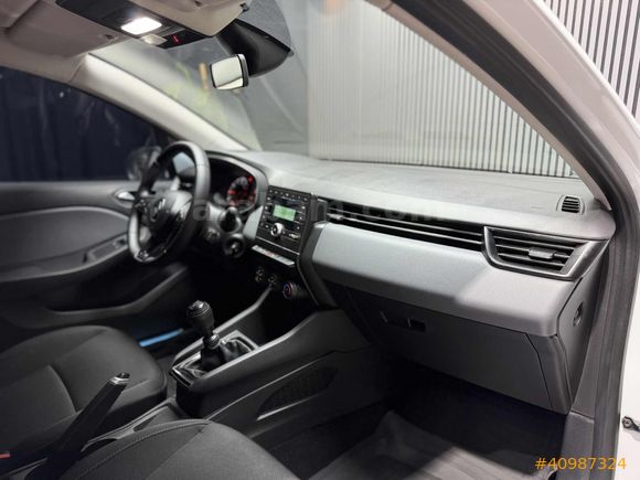 GÜRDOĞAN|2021 CLIO5 1.0TCE JOY 100HP-6İLERİ-BOYASIZ-FABLPG