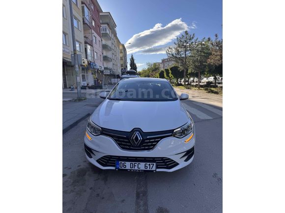 Sahibinden Renault Megane 1.3 TCe Joy 2022 Model 