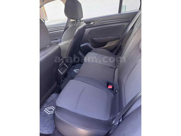Sahibinden Renault Megane 1.3 TCe Joy 2022 Model 
