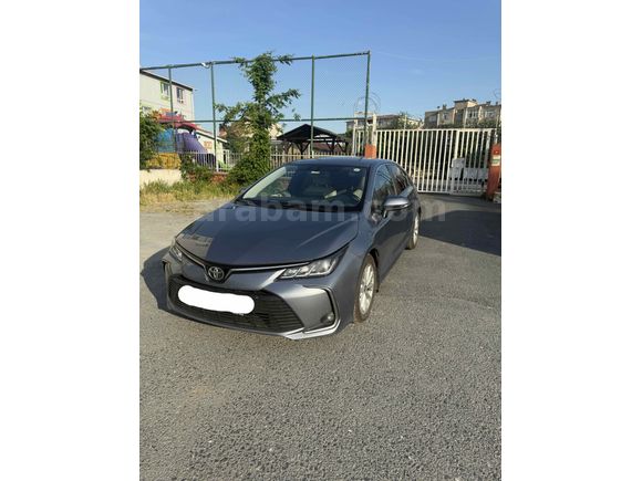 Sahibinden Servis Bakımlı Toyota Corolla 1.5 Flame 2021 Model  78 Bin Km