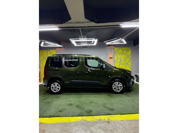 Sahibinden Peugeot Rifter 1.5 BlueHDI Allure 2025 Model 