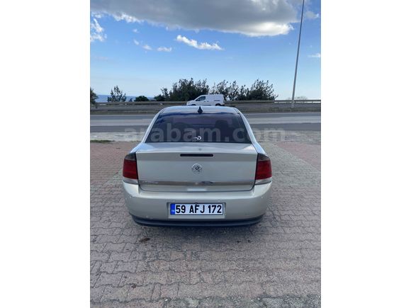 Sahibinden Opel Vectra 1.6 Design Edition 2005 Model 