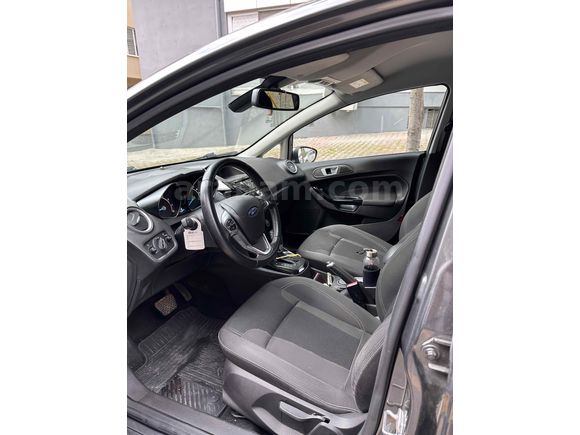 Sahibinden Ford Fiesta 1.6 Ti-VCT Titanium 2017 Model 