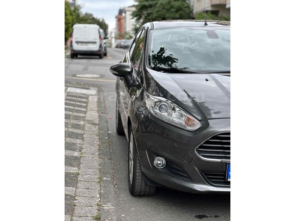 Sahibinden Ford Fiesta 1.6 Ti-VCT Titanium 2017 Model 