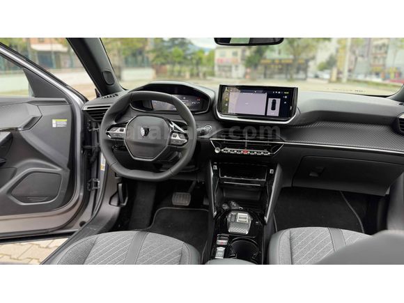 Galeriden Peugeot 2008 1.2 Hybrid Allure 2026 Model Bursa