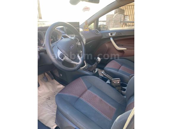Sahibinden Ford Fiesta 1.4 TDCi Titanium 2012 Model 