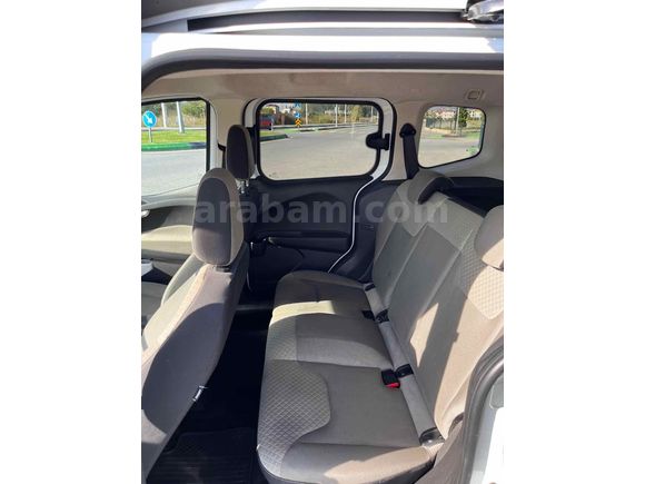 Sahibinden Ford Tourneo Courier 1.5 TDCi Titanium Plus 2018 Model 