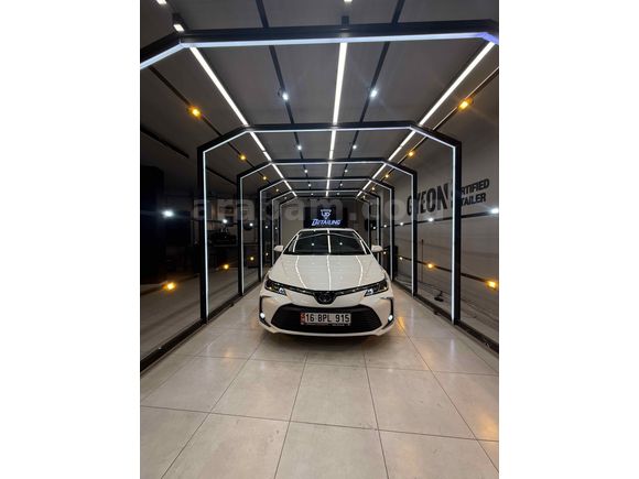 Sahibinden Toyota Corolla 1.8 Hybrid Flame X-Pack 2021 Model 