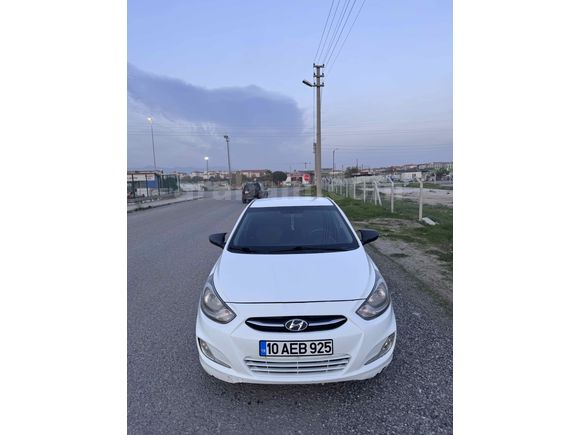 Sahibinden Hyundai Accent Blue 1.6 CRDI Mode 2014 Model 
