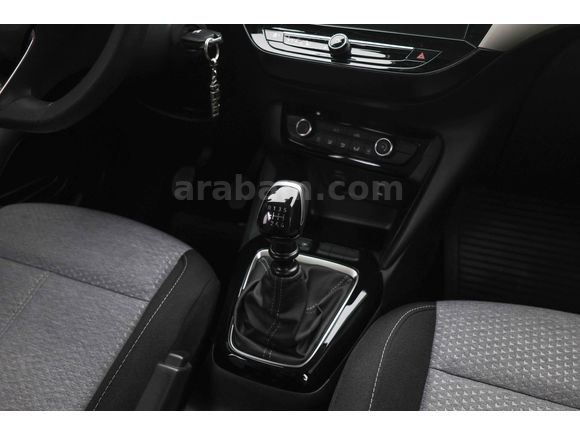 OPEL CORSA 2025 1.2 TURBO EDİTİON SIFIR TADIN'DA LEKESİZ HATASIZ BOYASIZ