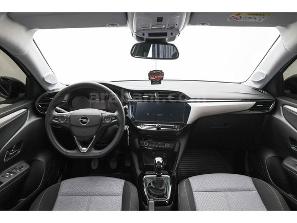 OPEL CORSA 2025 1.2 TURBO EDİTİON SIFIR TADIN'DA LEKESİZ HATASIZ BOYASIZ