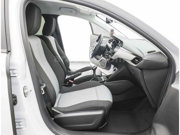 OPEL CORSA 2025 1.2 TURBO EDİTİON SIFIR TADIN'DA LEKESİZ HATASIZ BOYASIZ