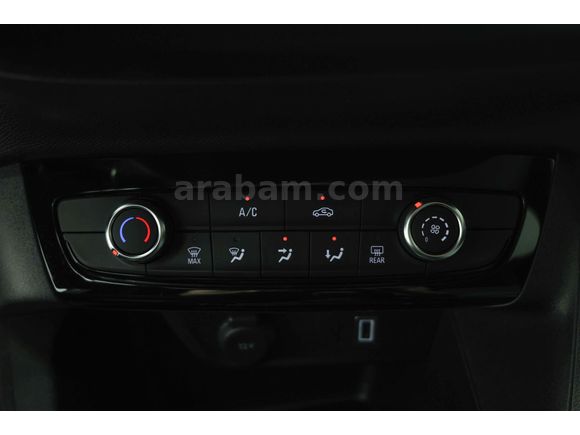 OPEL CORSA 2025 1.2 TURBO EDİTİON SIFIR TADIN'DA LEKESİZ HATASIZ BOYASIZ