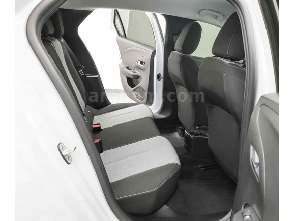 OPEL CORSA 2025 1.2 TURBO EDİTİON SIFIR TADIN'DA LEKESİZ HATASIZ BOYASIZ