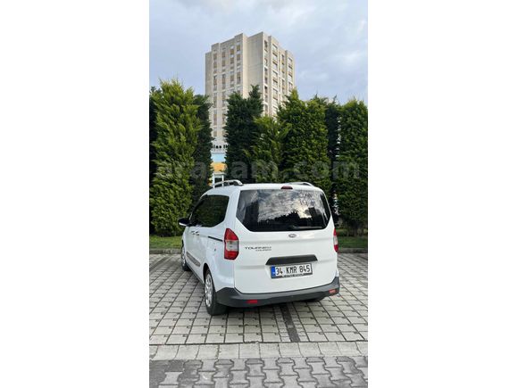 Sahibinden Ford Tourneo Courier 1.5 TDCi Trend 2015 Model  63.000 km Beyaz
