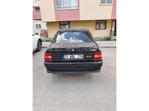 Sahibinden Opel Vectra 2.0 GL 1992 Model  340.000 km Siyah