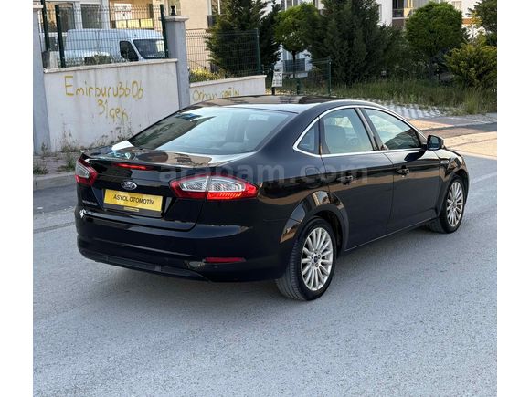 ACİL SATILIK 2012 MODEL FORD MONDEO TİTANİUM 130 BİN KM’DE