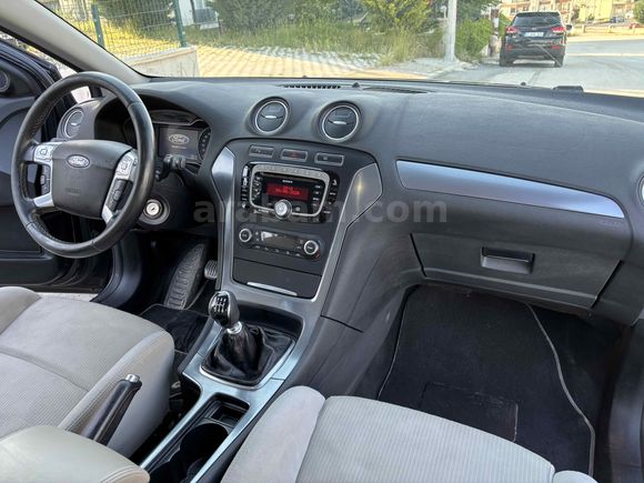 ACİL SATILIK 2012 MODEL FORD MONDEO TİTANİUM 130 BİN KM’DE