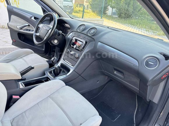 ACİL SATILIK 2012 MODEL FORD MONDEO TİTANİUM 130 BİN KM’DE